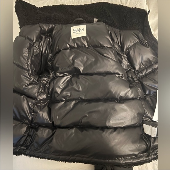 SAM. Black Puffer with faux fur trim and stand up collar. - Picture 5 of 5